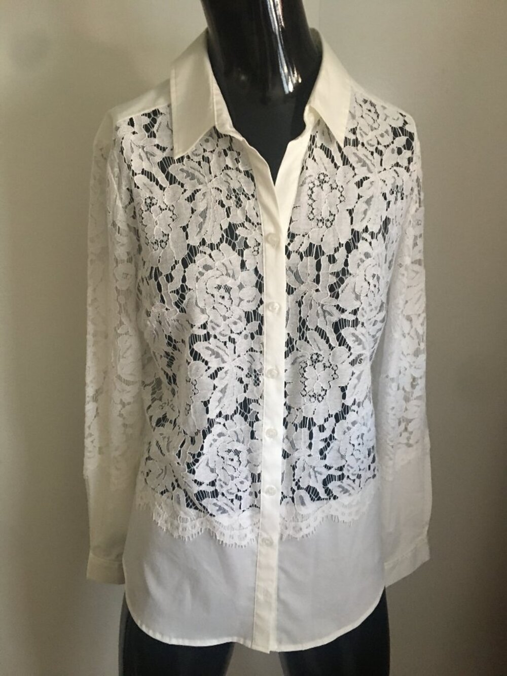 NWT New York & Company white lace front blouse - Picture 2 of 7